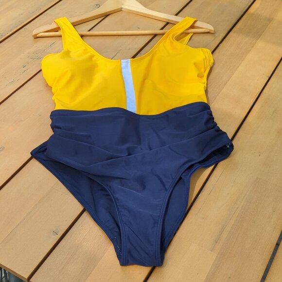 Cupshe Yellow & Navy One-Piece Swimsuit - Size M NWT - Picture 1 of 6